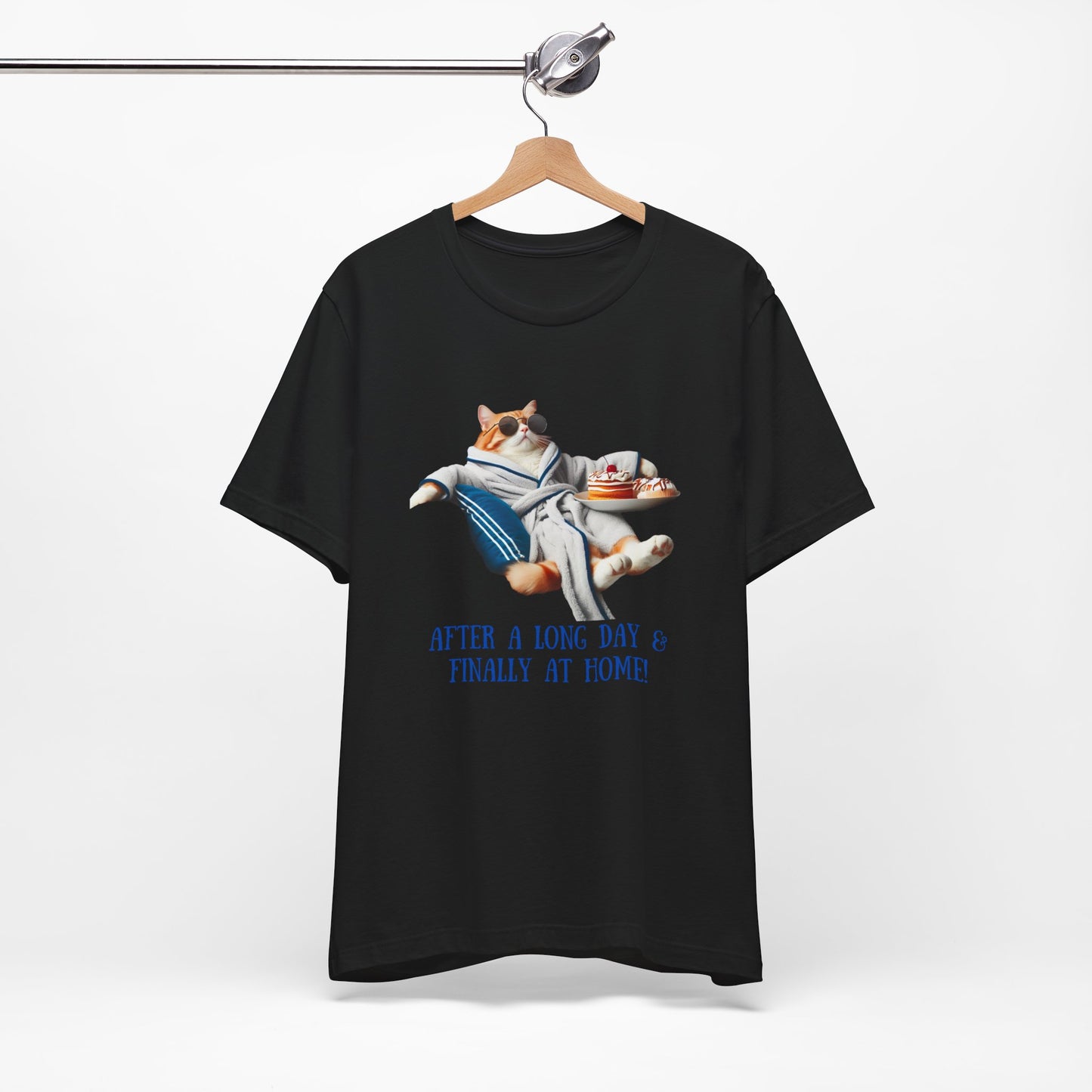 Cat wear glasses T-shirt.